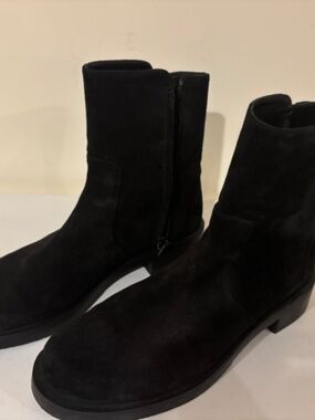 Stuart Weitzman Black Suede Ankle Boots Size 8.5B Worn Once